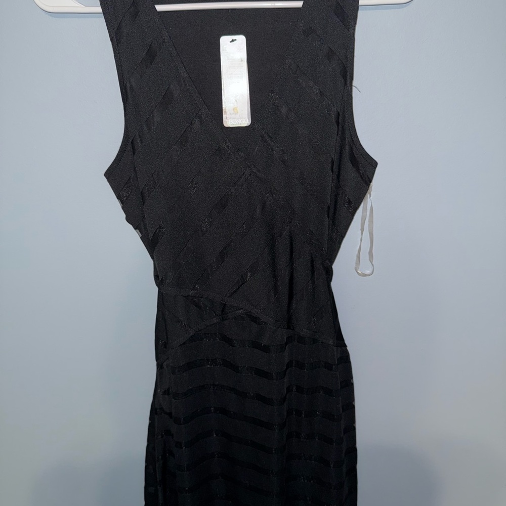 Elegant Black Sleeveless Dress